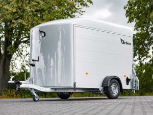 Debon Roadster C400 Box Trailer